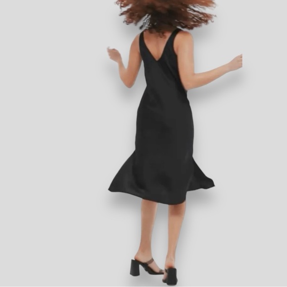 Satin Black Triangle Deep V Neck Slip Cocktail Dress Women’s Size M - Picture 2 of 11